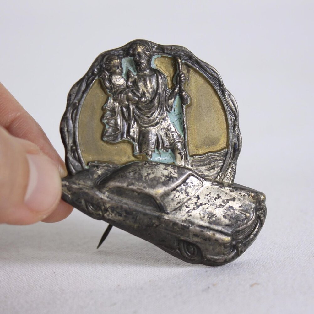 WWII era USAAF St Christopher Italian cap badge, Car auto traveller patron saint